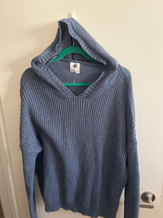 Like Love Sweaters - Ribbed V-Neck Hooded Sweater in Dusty Blue